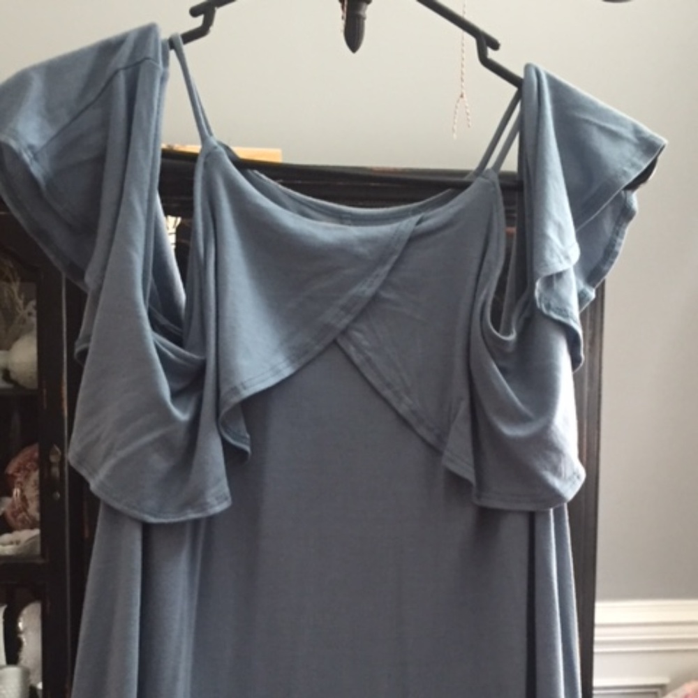 New women's Cold shoulder maxi dress